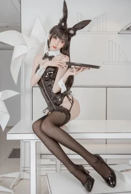 Your Mistress Atago Bunny Girl COS (29 фото)