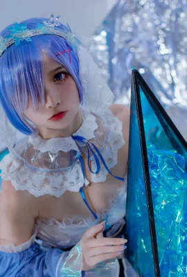 «Re:Zero Starting Life in Another World» Косплей Рема[CN: Nisa](9 фото)