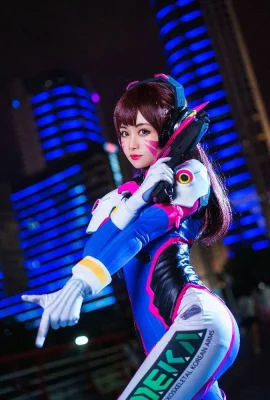 Косплей D.VA «Overwatch»[CN: Maki Xiaoji](10 фото)