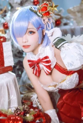 Re: Жизнь в другом мире из Zero Rem Christmas @流一_ Meow Meow Meow Meow Meow (9 фото)