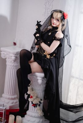 Coser@星之chichiHoshilily – веер Scathach и свадебное платье Z23