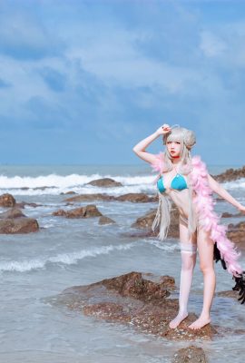 Nisa Azur Lane в потрясающем купальнике