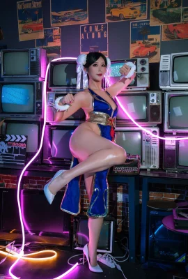 Yunxixi Yunxixi — Chun Li (75 фотографий)