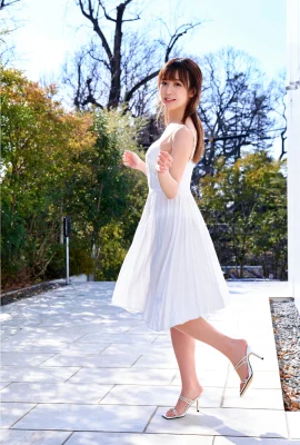 (Yami ヤミ) Белые, тонкие ноги и сексуальная талия (27 фотографий)
